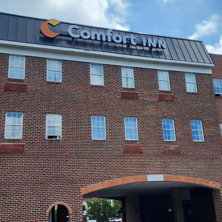 Comfort Inn Ballston-3